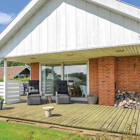 Holiday home 3 Bedroom Amazing In Hurup Thy